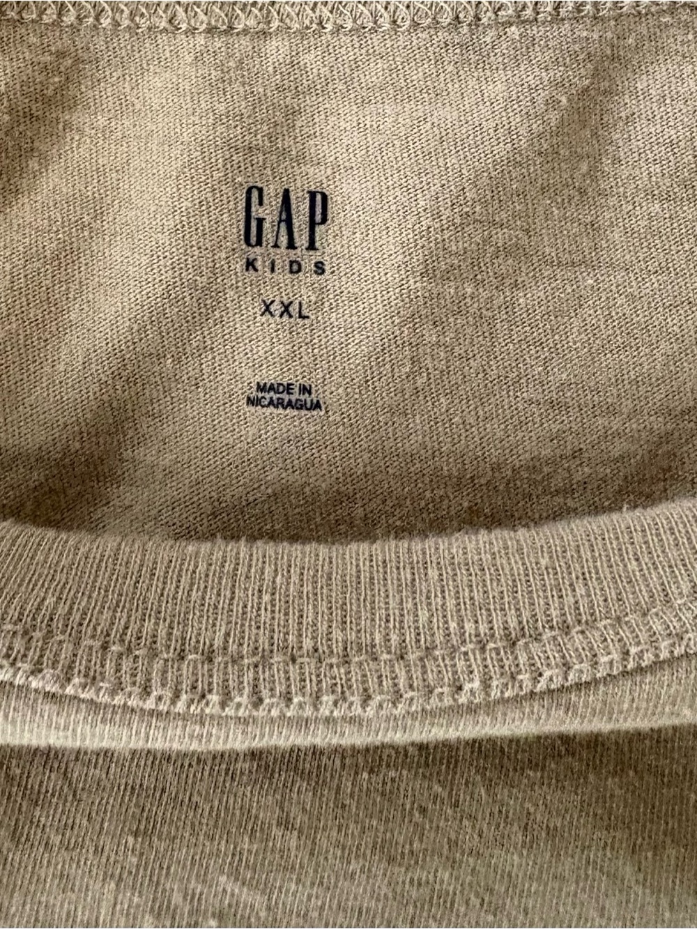 GAP Beige Graphic Tee with Car Logo - Picture 3 of 4